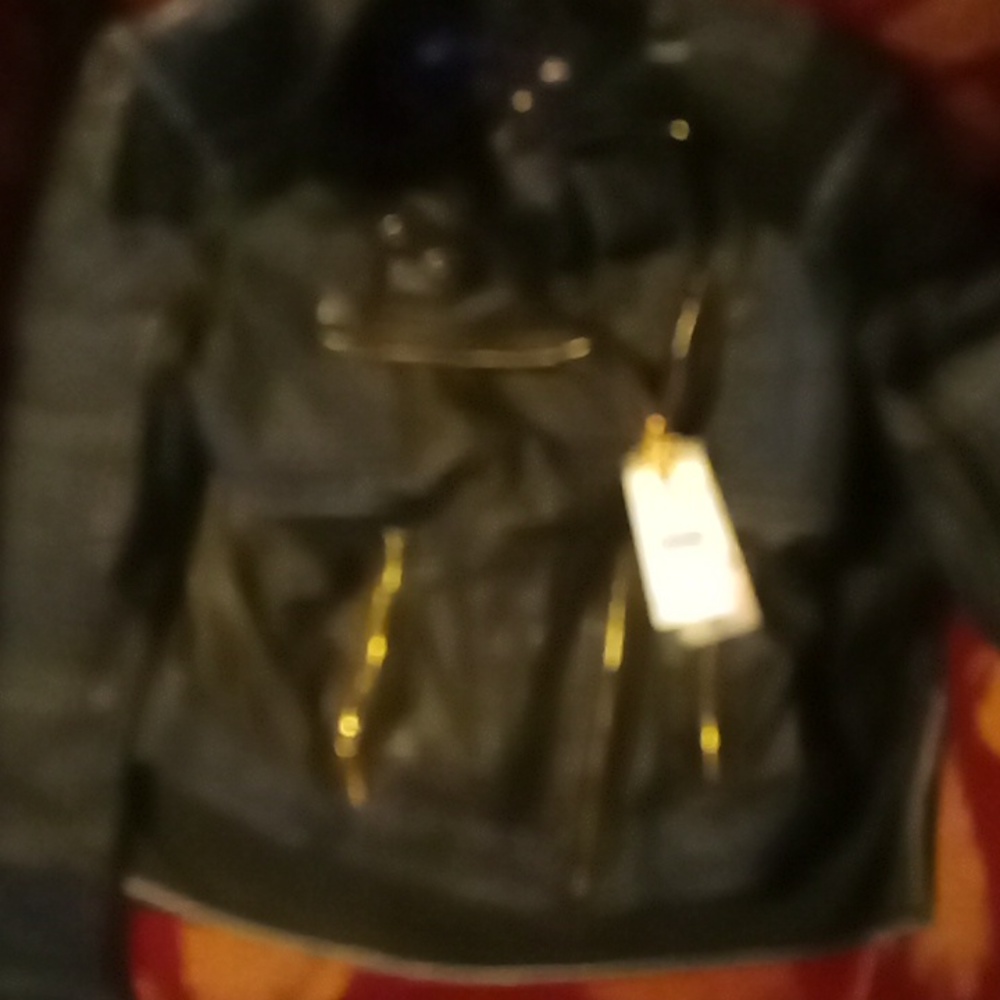 Brand new black leather female shortcut jacket